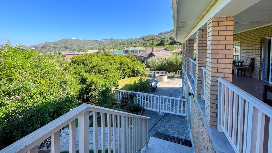 4 Bedroom Property for Sale in Dolphin Creek Golf Estate Western Cape